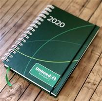 Agenda em formato 14 X 20cm com capa e contra capa dura