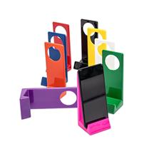 Suporte plástico para celular.
