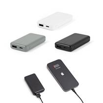 Bateria portátil em ABS 100% reciclado e capacidade de 4.000 mAh