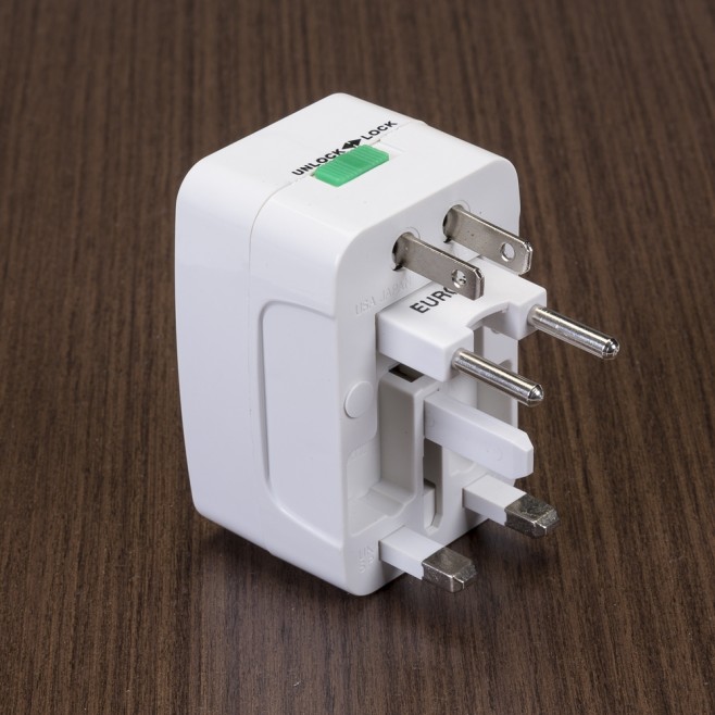 Adaptador Universal para Brinde